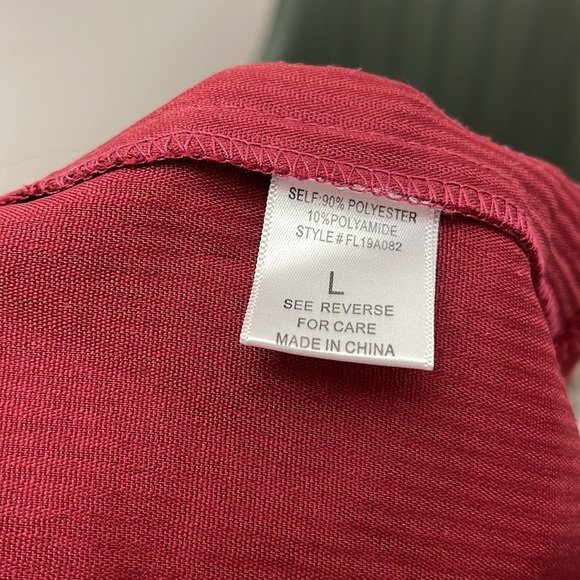 Mini Ribbed Burgundy Skirt - Picture 9 of 9